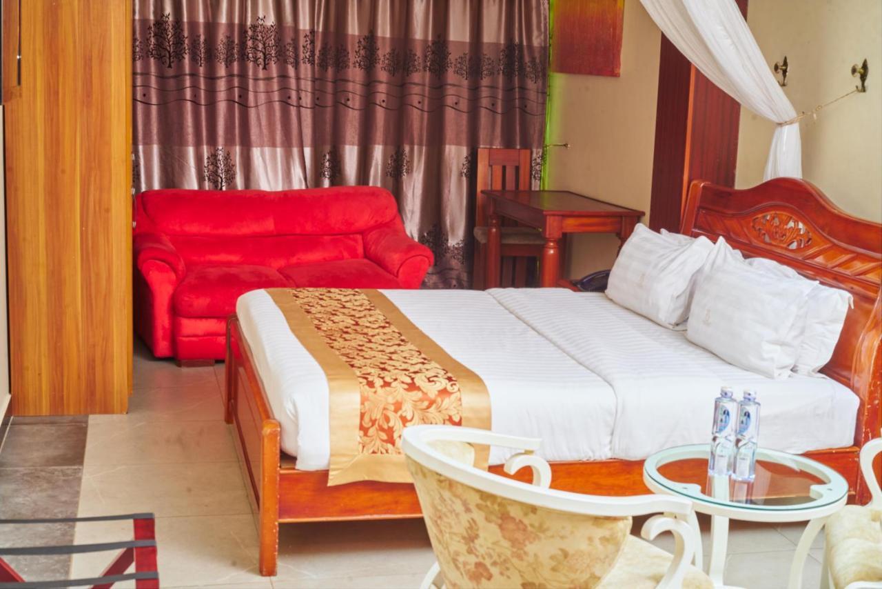 La Grande Hotel Кампала Экстерьер фото